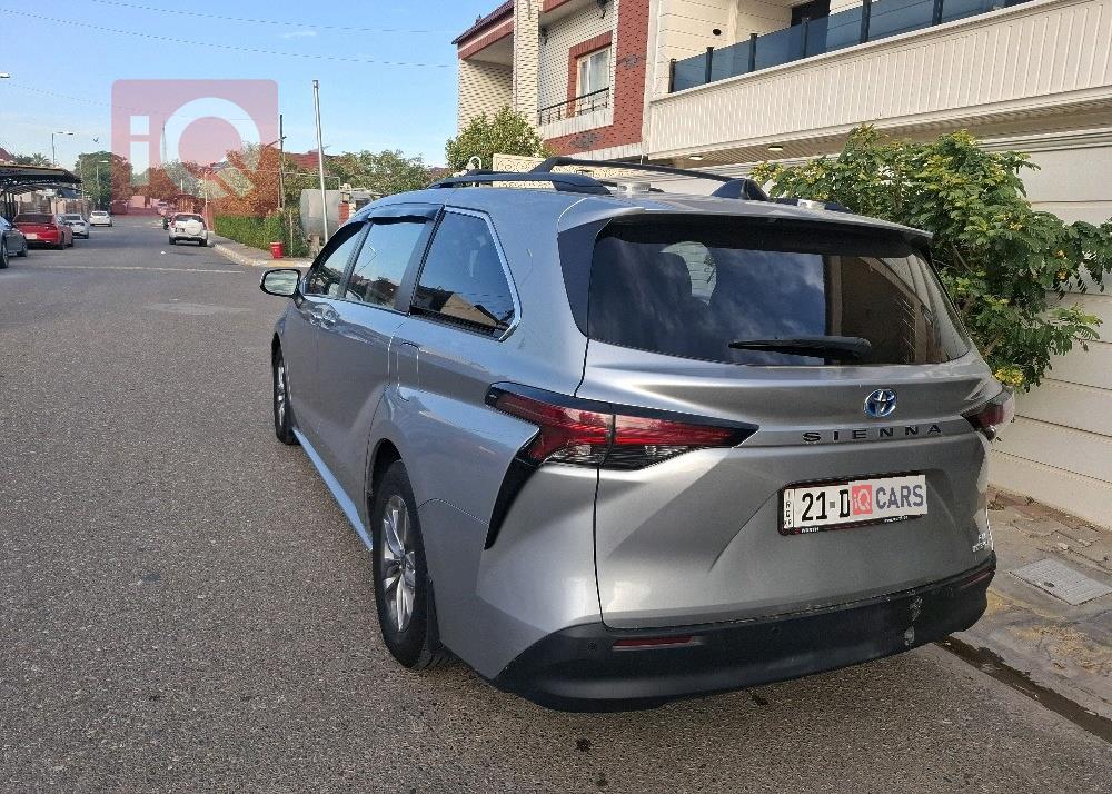 تويوتا سيينا